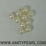 8404 Fresh water pearl 2-2.5mm round undrilled.jpg
